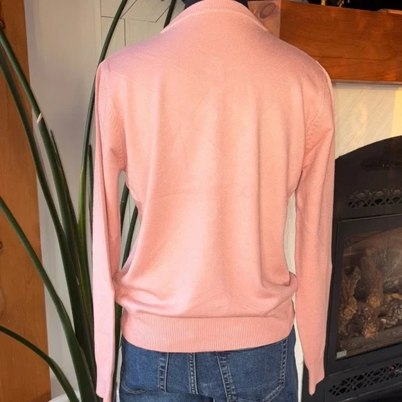 Chic Pink Button-Up Cardigan - Picture 7 of 9